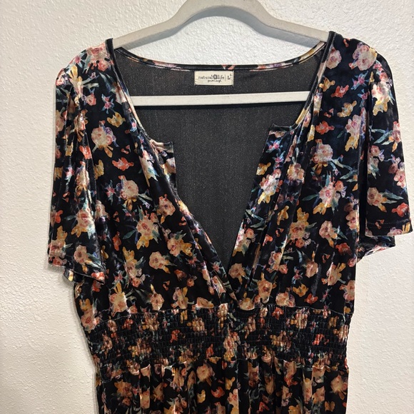 Natural life dress size L black floral velvet short sleeve chic - Picture 2 of 9